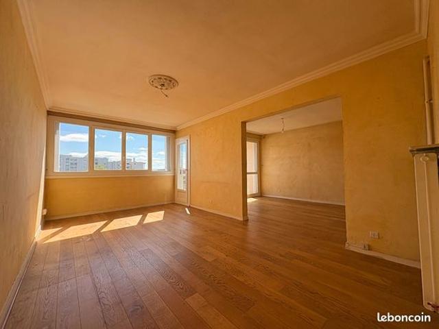Appartement 4 pièces 77 m²