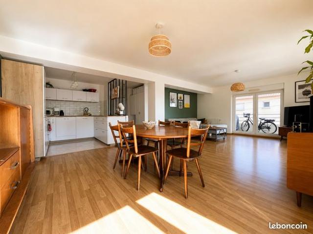 Appartement 4 pièces 77 m²
