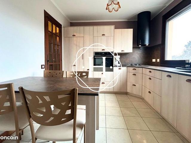 Appartement 4 pièces 77 m²