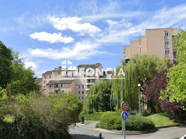 Appartement 4 pièces 77 m²