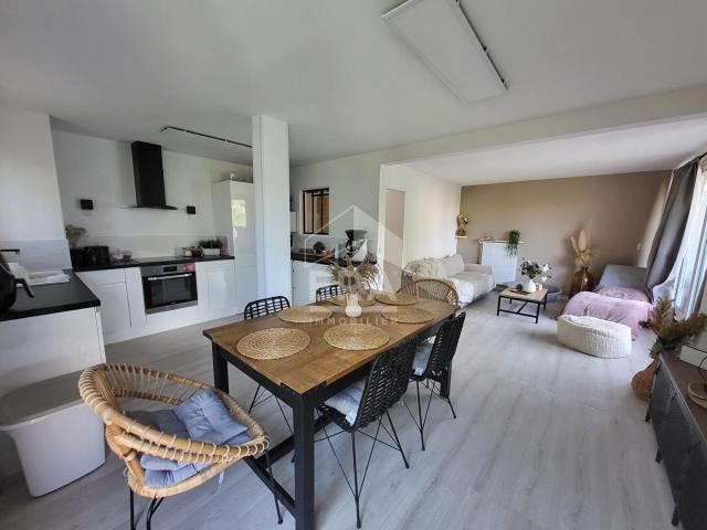 Appartement 4 pièces 77 m²