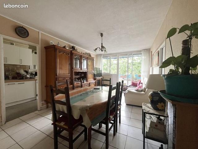 Appartement 4 pièces 77 m²