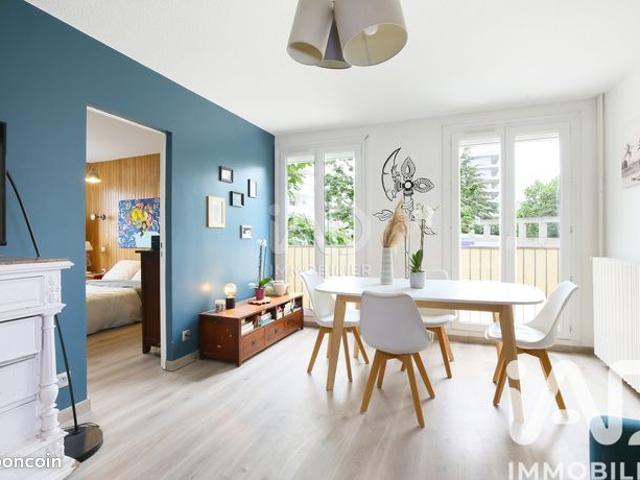 Appartement 4 pièces 77 m²