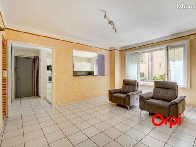 Appartement 4 pièces 77 m²