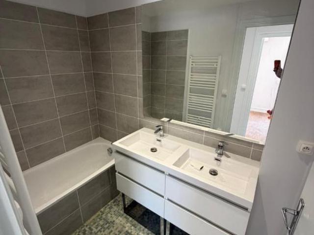 Appartement 4 pièces 77 m²