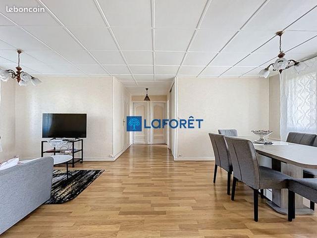 Appartement 4 pièces 77 m²