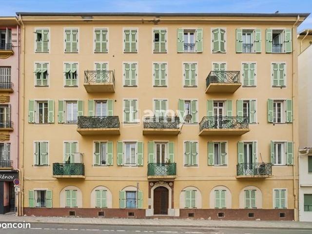 Appartement 4 pièces 77 m²