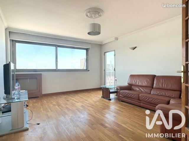 Appartement 4 pièces 77 m²
