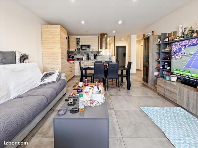 Appartement 4 pièces 77 m²