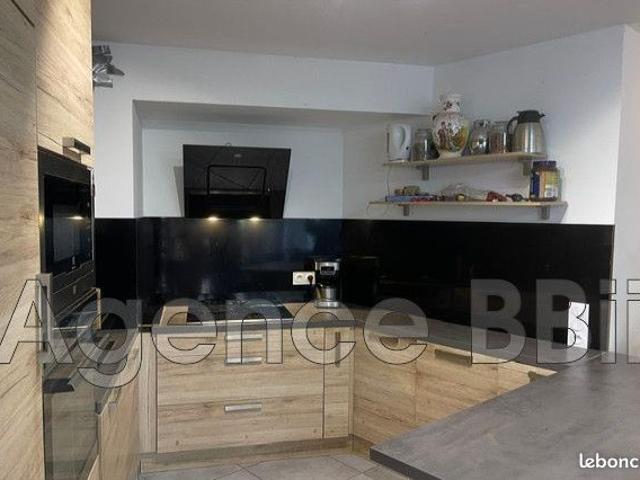 Appartement 4 pièces 77 m²