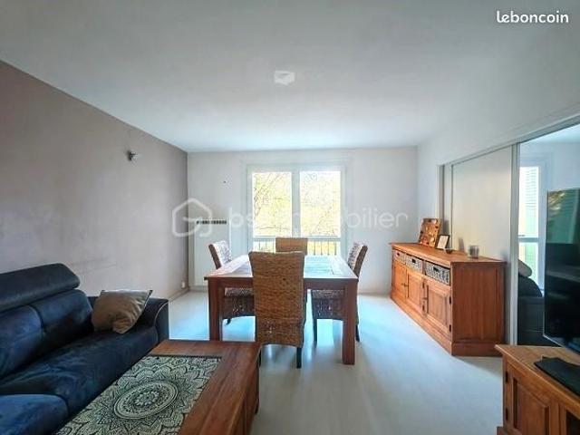 Appartement 4 pièces 77 m²