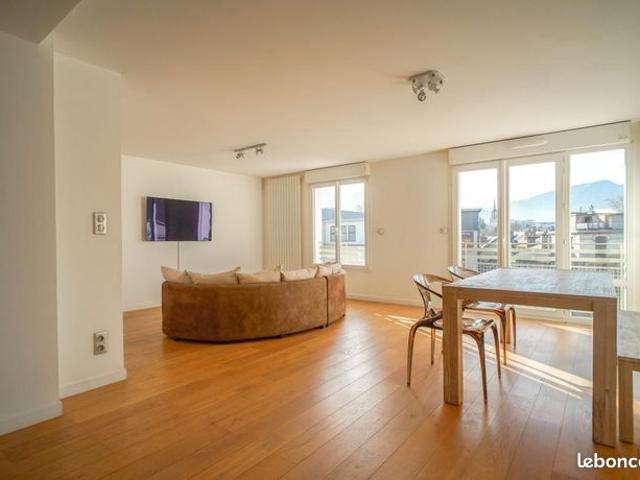 Appartement 4 pièces 77 m²