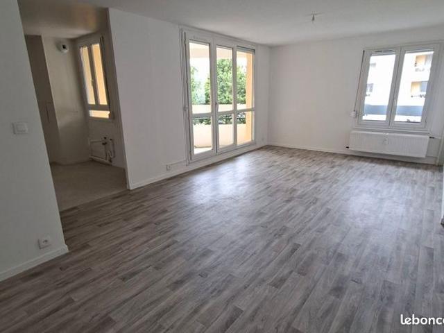 Appartement 4 pièces 77 m²