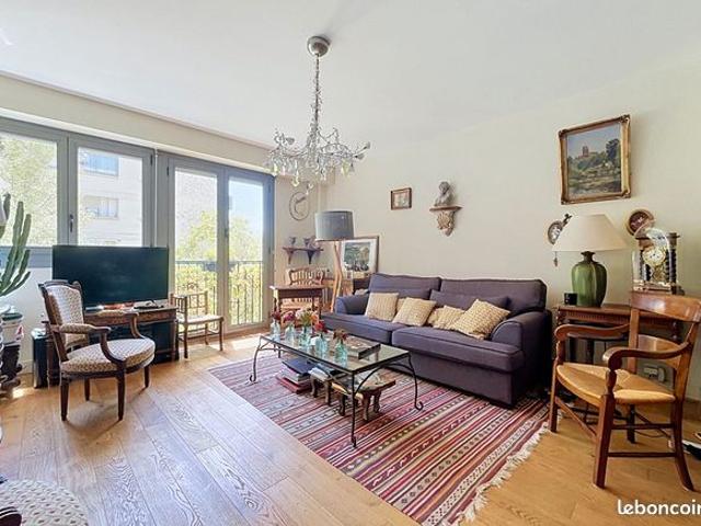 Appartement 4 pièces 77 m²