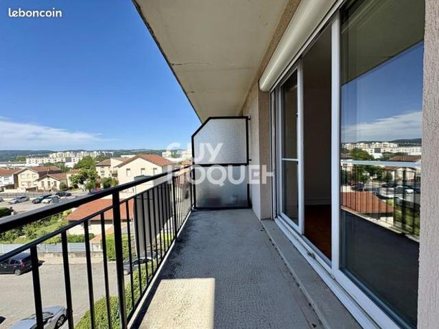 Appartement 4 pièces 77 m²