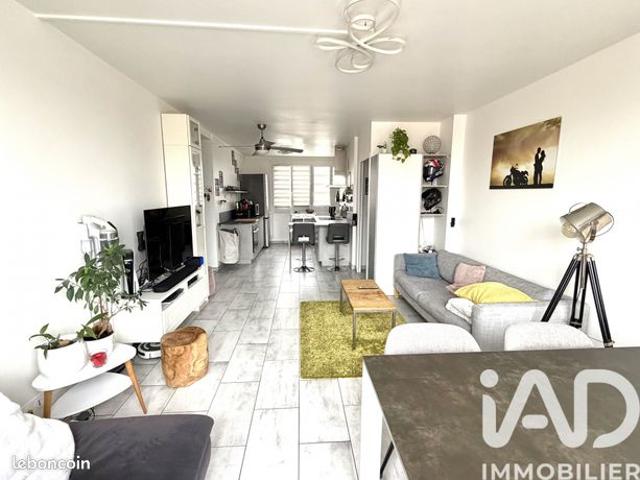 Appartement 4 pièces 77 m²