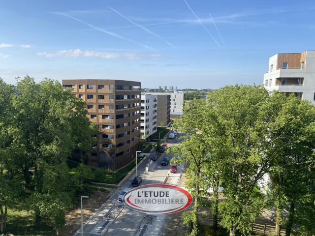 Appartement 4 pièces 77 m²