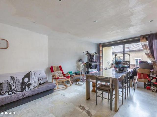 Appartement 4 pièces 77 m²