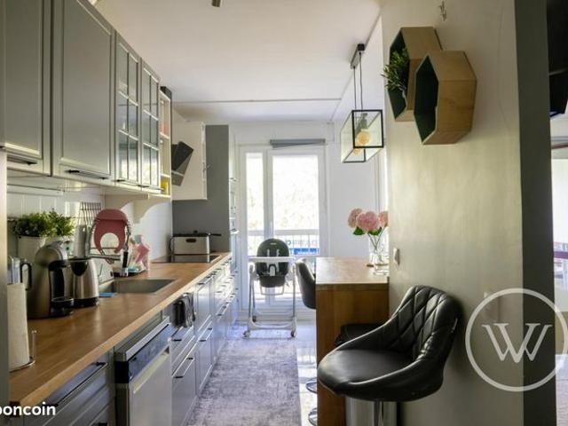 Appartement 4 pièces 77 m²