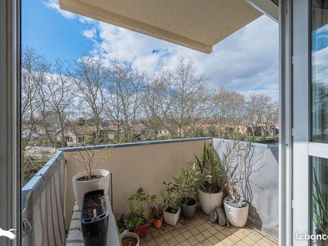 Appartement 4 pièces 77 m²