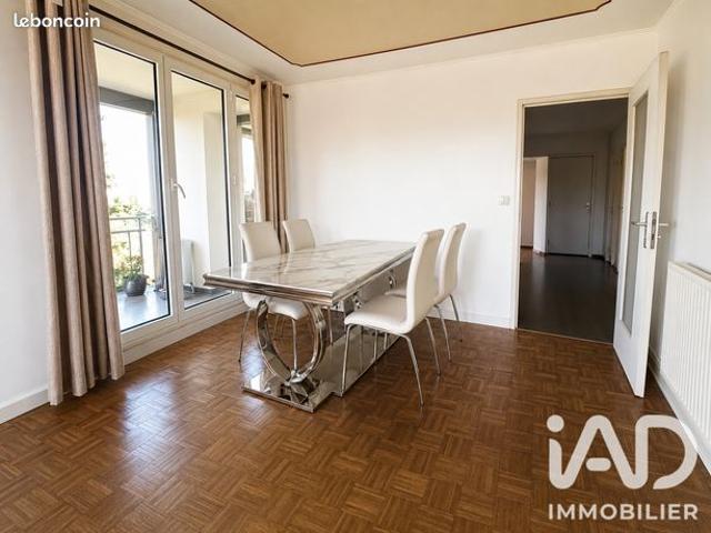 Appartement 4 pièces 77 m²