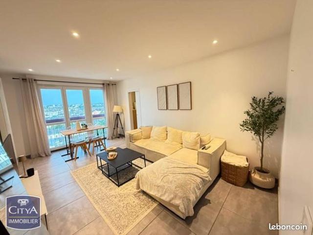 Appartement 4 pièces 77 m²