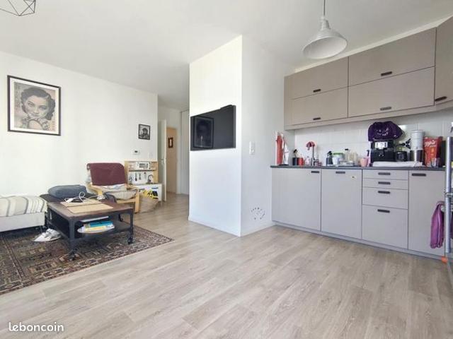Appartement 4 pièces 77 m²