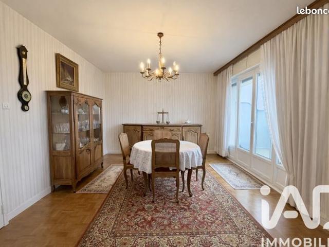 Appartement 4 pièces 77 m²