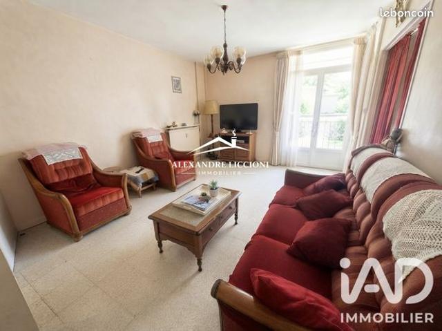 Appartement 4 pièces 77 m²