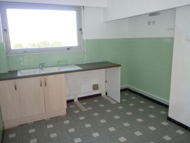 Appartement 4 pièces, 74 m² à louer à Toulon 83000