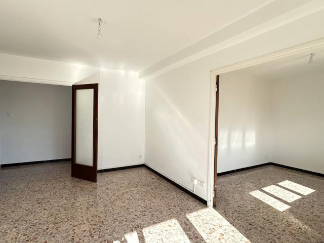 Appartement 4 pièces, 74 m² à louer à Toulon 83000