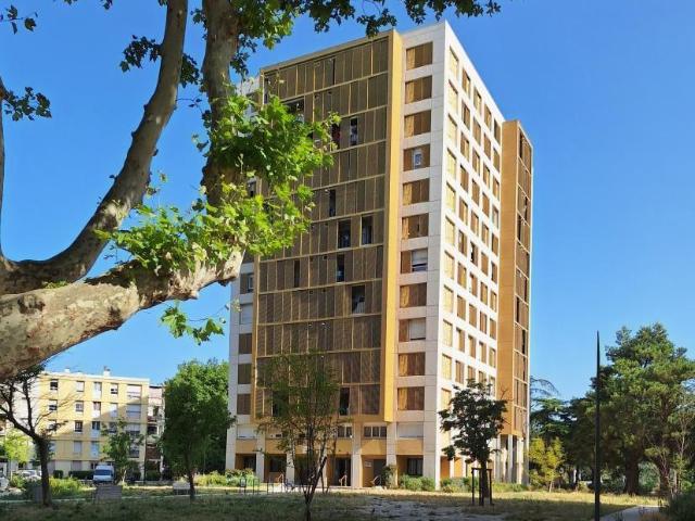 Appartement 4 pièces, 74 m² à louer à Avignon 84000