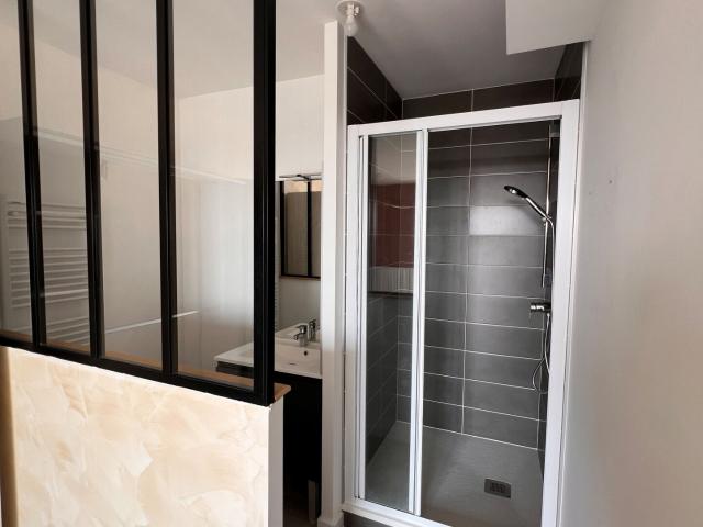 Appartement 4 pièces, 74 m² à louer à Bordeaux 33100