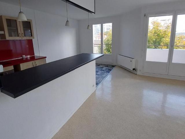 Appartement 4 pièces, 74 m² à louer à Reims 51100