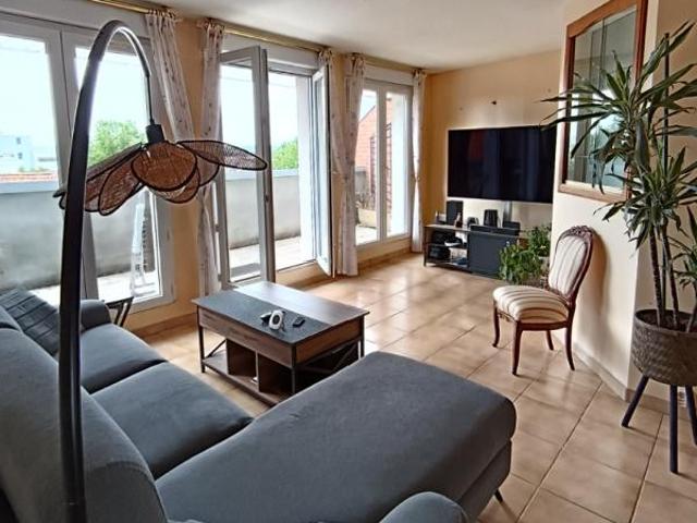 Appartement 4 pièces / 74 m² / 167 000 EUR / BETHUNE