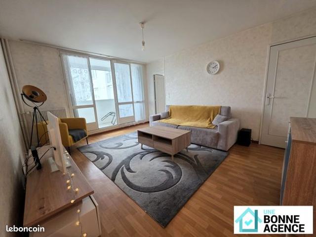 Appartement 4 pièces 75,10 m² Loggia et Cave