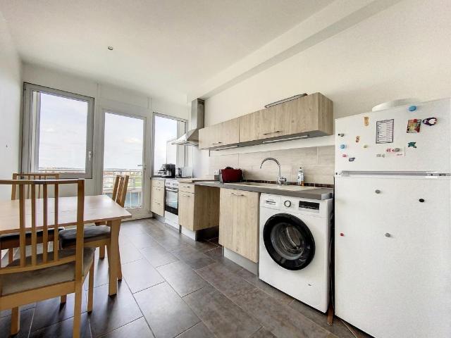 Appartement 4 pièces, 75 m² à louer à Lyon 8 69008