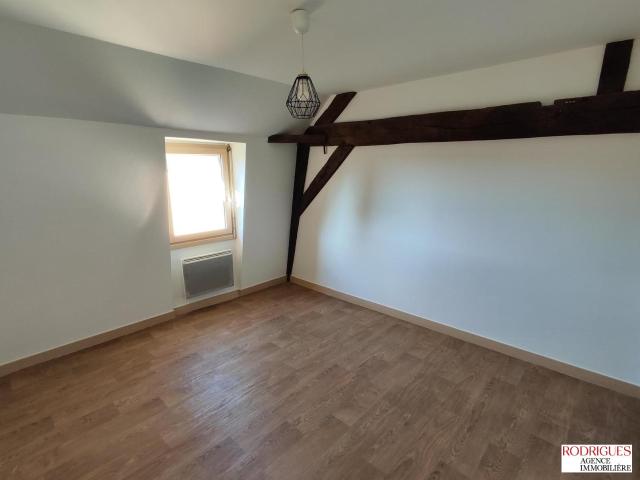 Appartement 4 pièces, 75 m² à louer à Poitiers 86000
