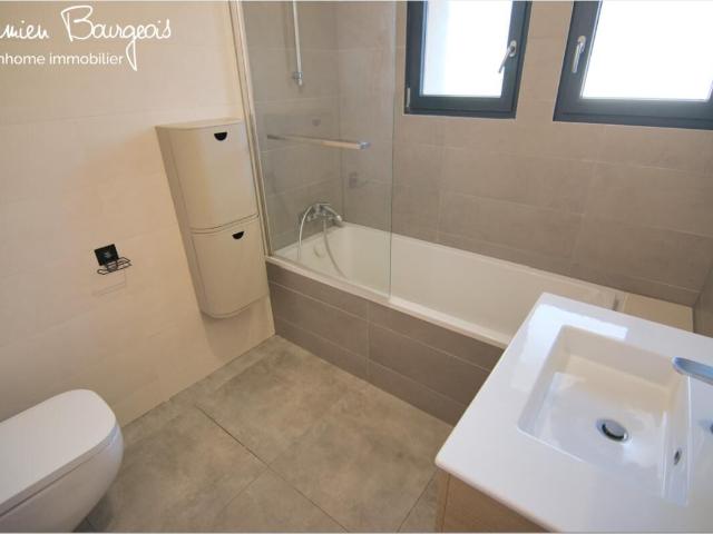 Appartement 4 pièces, 75 m² à louer à Ségny 01170