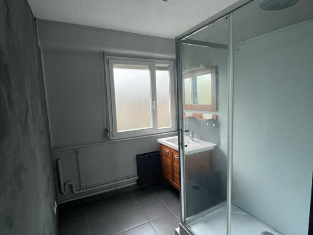 Appartement 4 pièces, 76 m² à louer à Valenciennes 59300