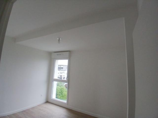 Appartement 4 pièces, 76 m² à louer à Lingolsheim 67380