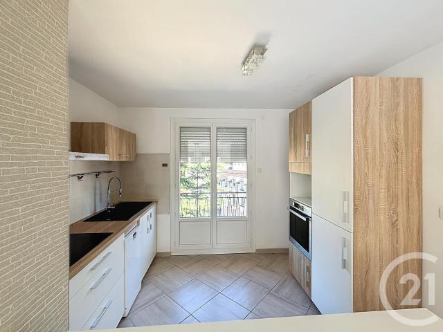 Appartement 4 pièces 76 m²