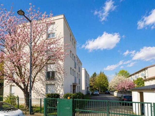 Appartement 4 pièces 76 m²
