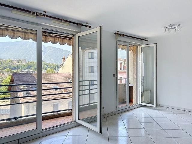 Appartement 4 pièces 76 m²