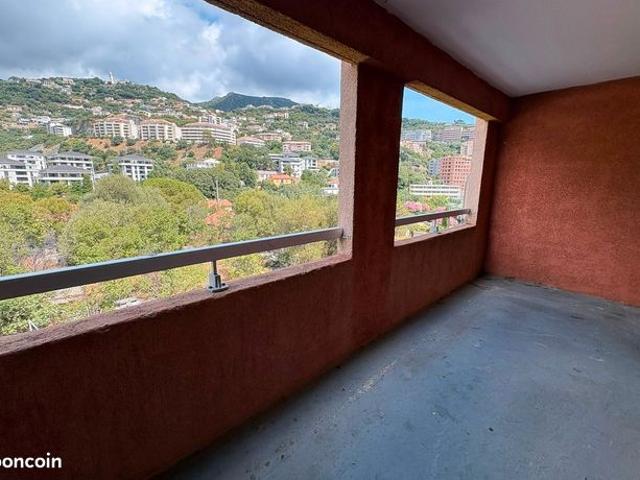 Appartement 4 pièces 76 m²