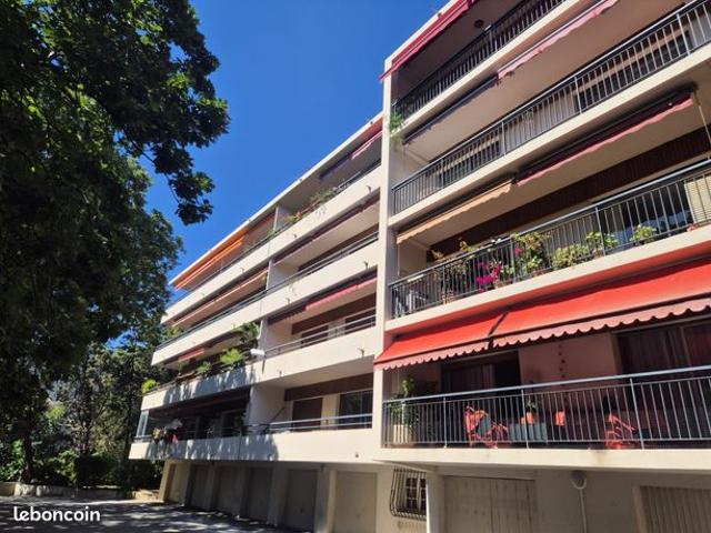 Appartement 4 pièces 76 m²