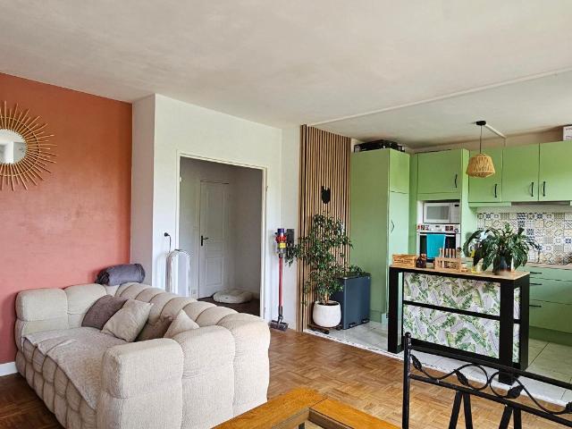 Appartement 4 pièces, 78 m² à louer à Loudun 86200