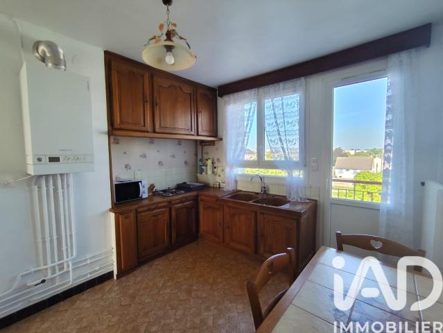 Appartement 4 pièces, 78 m² à louer à Lucé 28110