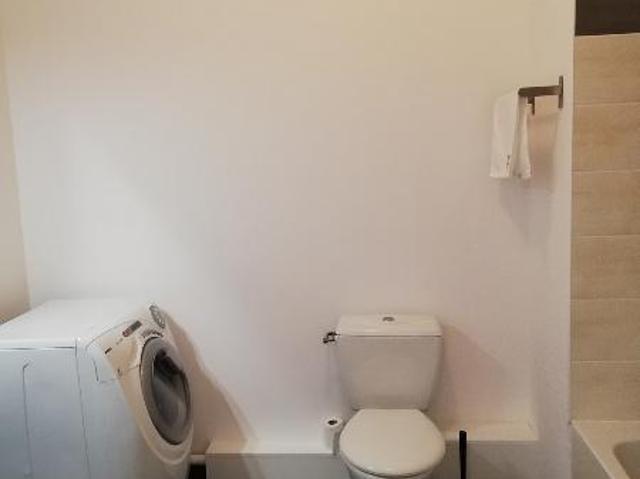 Appartement 4 pièces, 79 m² à louer à Bordeaux 33000
