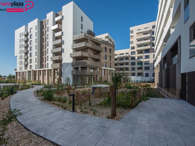 Appartement 4 pièces, 79 m² à louer à Bordeaux 33800
